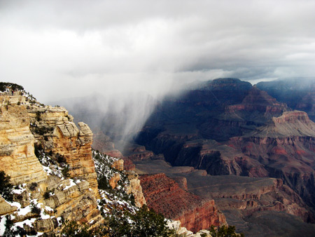 Snow coming on the Grand Canyon