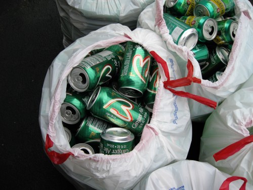 gingerale_cans_2